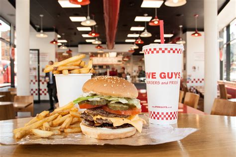 Five Guys .